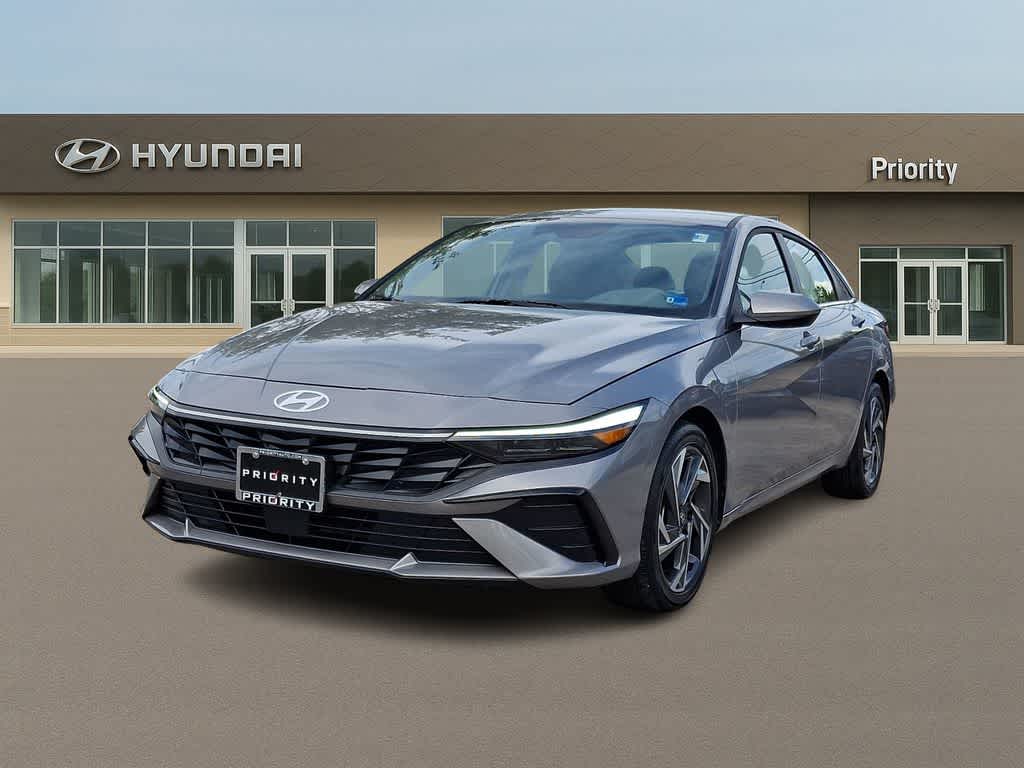 2025 Hyundai ELANTRA SEL Convenience
