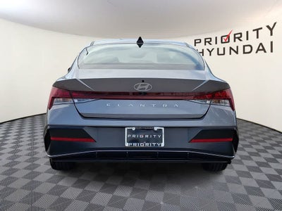 2025 Hyundai ELANTRA SEL Convenience