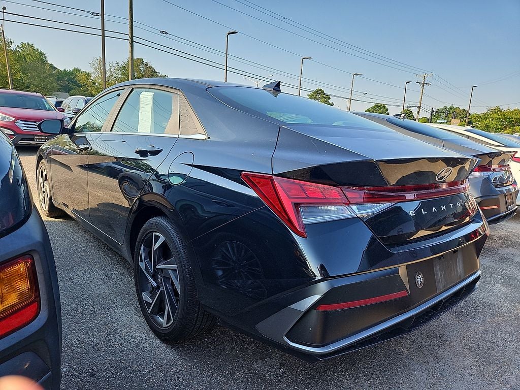 2024 Hyundai ELANTRA SEL