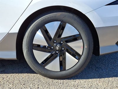 2025 Hyundai IONIQ 6 SE