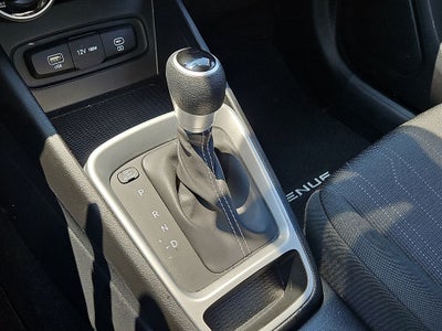 2025 Hyundai VENUE SE