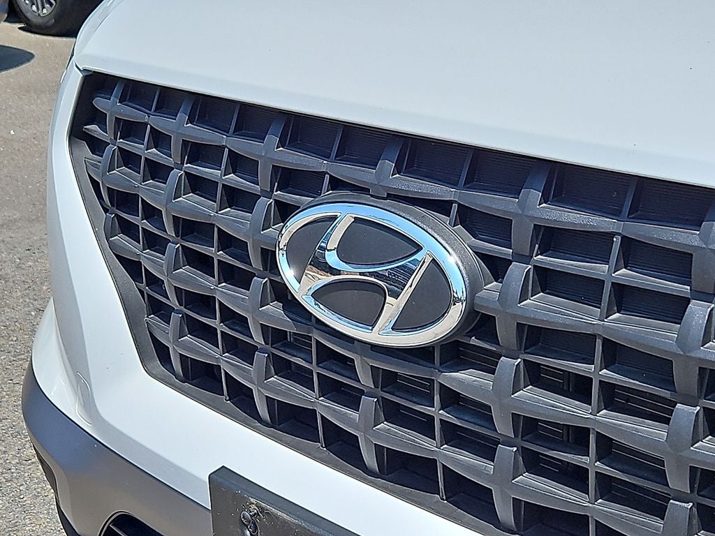 2025 Hyundai VENUE SE
