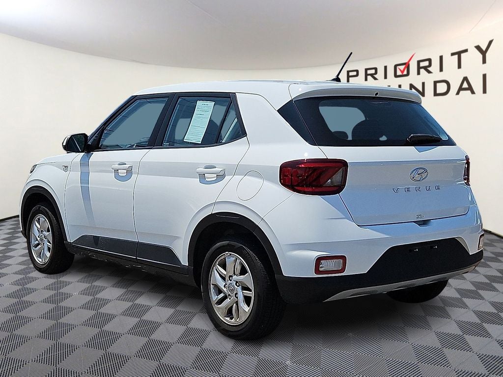 2025 Hyundai VENUE SE