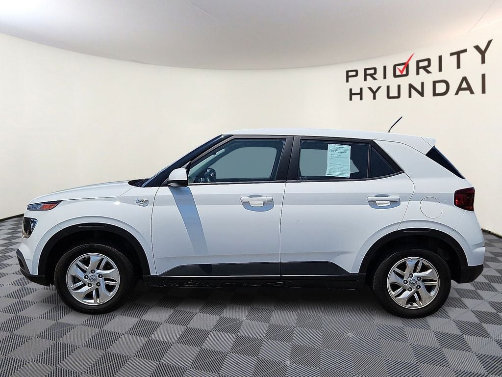 2025 Hyundai VENUE SE