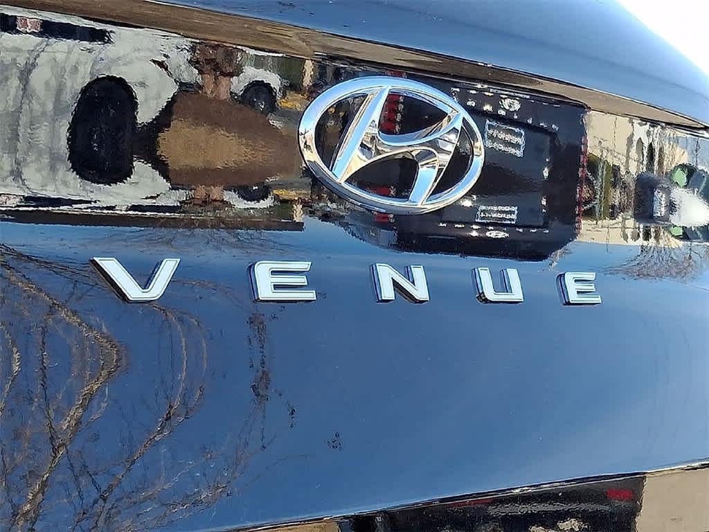 2026 Hyundai VENUE SE