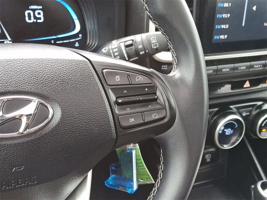 2023 Hyundai VENUE SEL