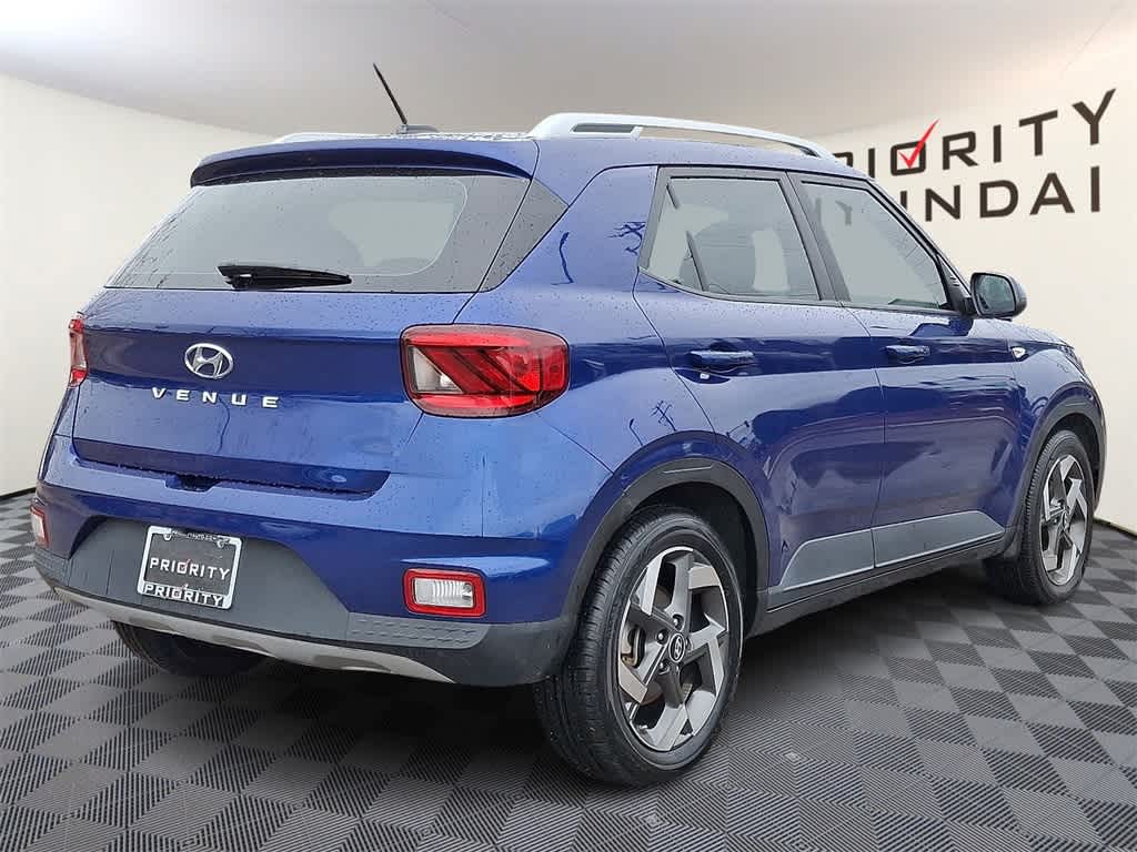 2023 Hyundai VENUE SEL