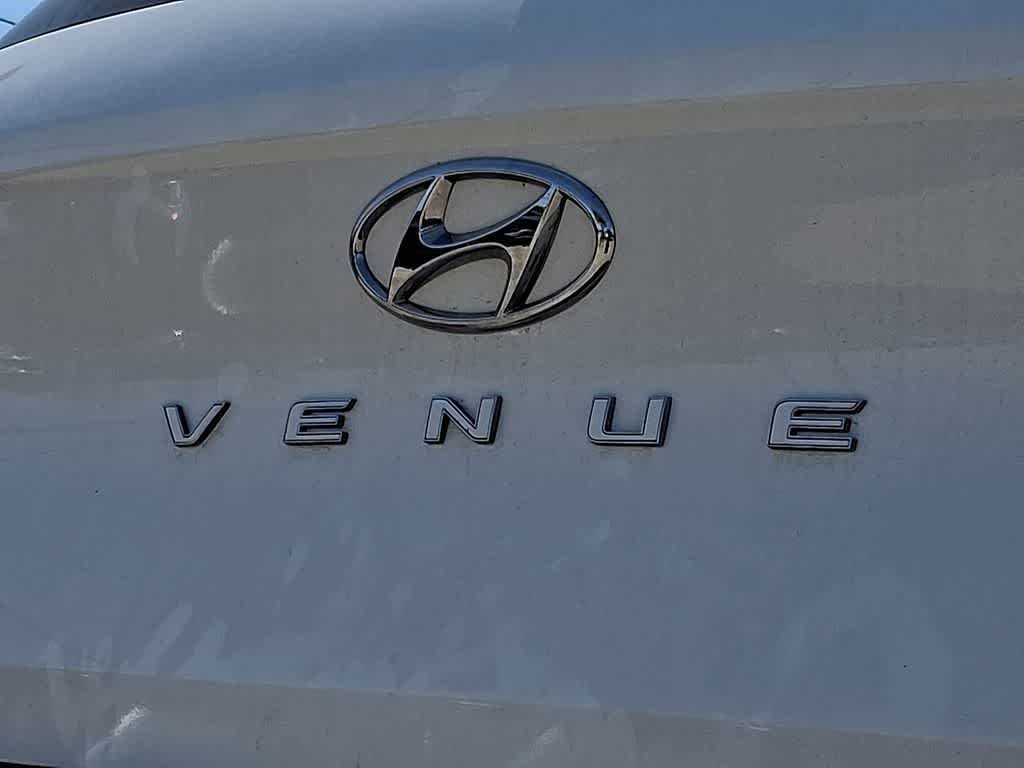 2025 Hyundai VENUE SEL