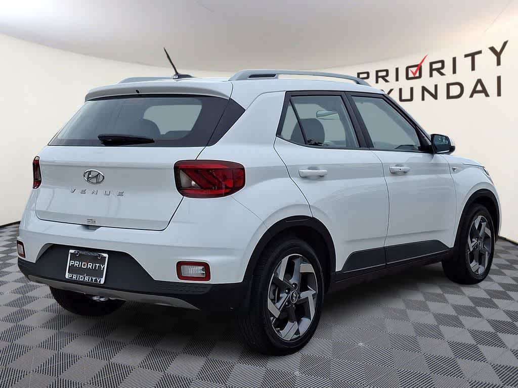2025 Hyundai VENUE SEL