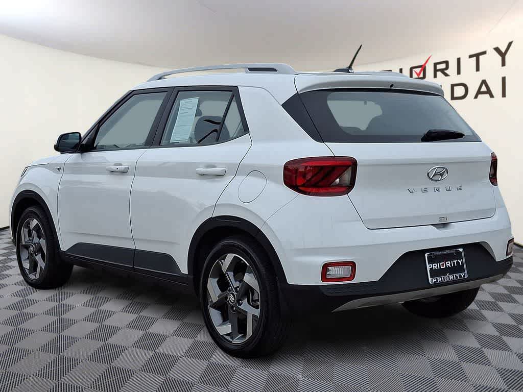 2025 Hyundai VENUE SEL
