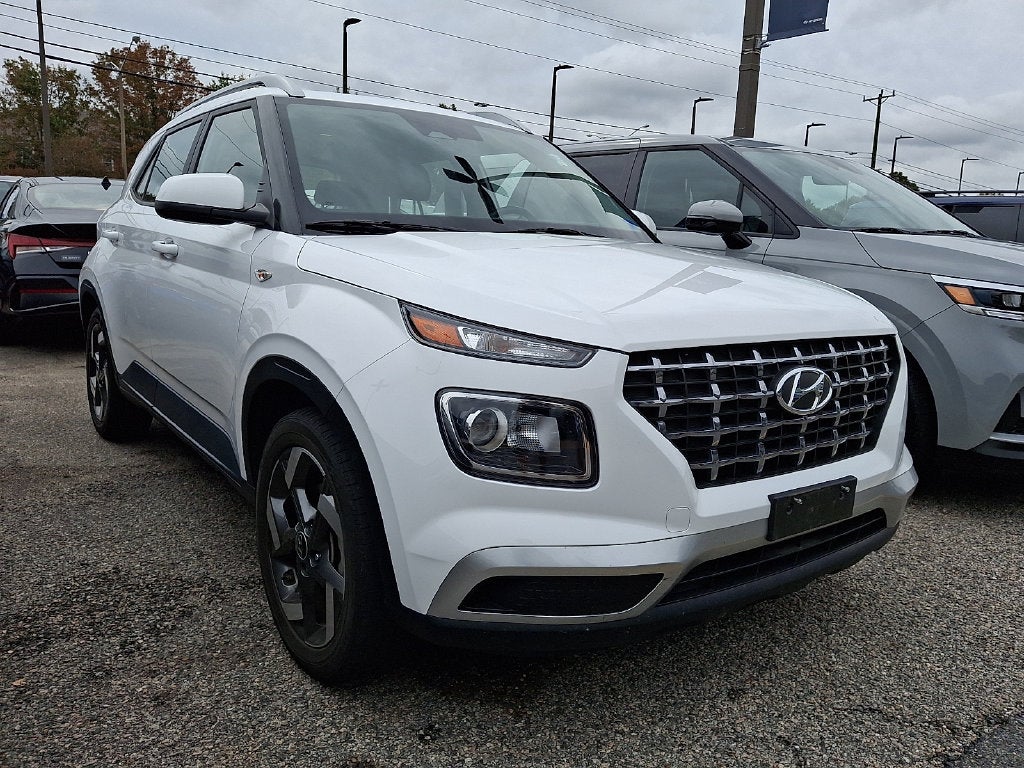 2023 Hyundai VENUE SEL
