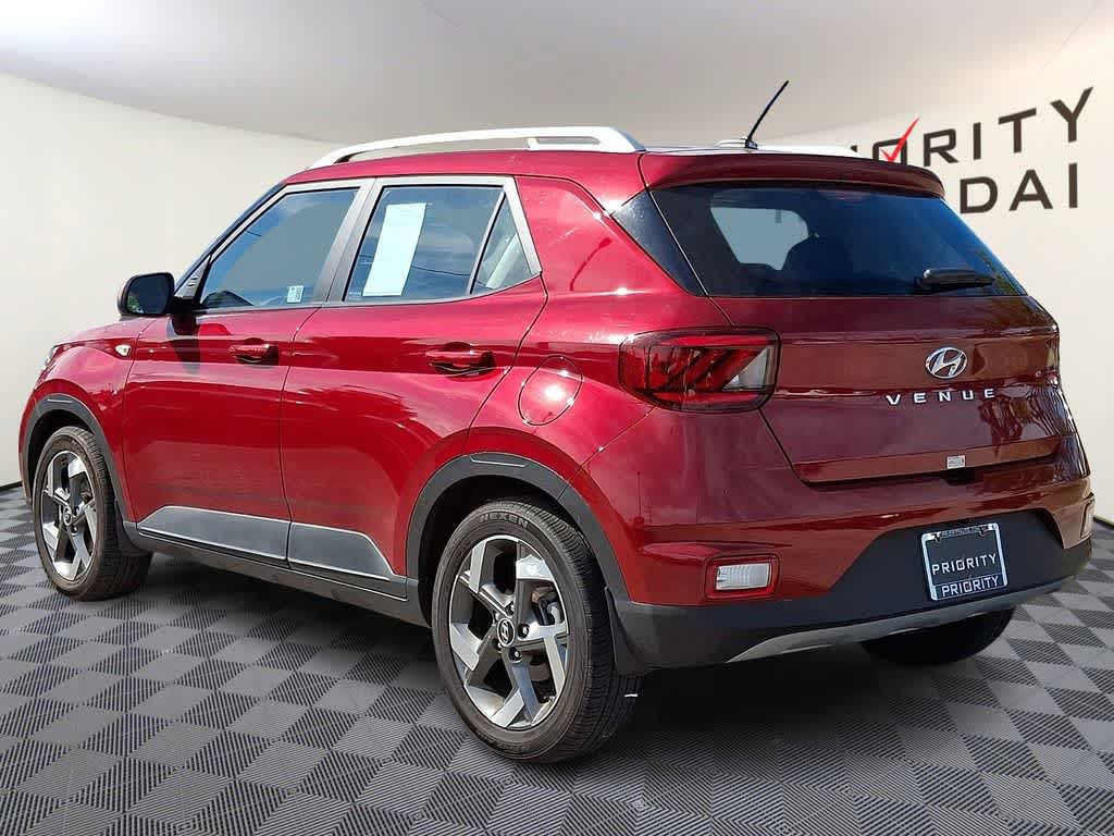 2025 Hyundai VENUE SEL