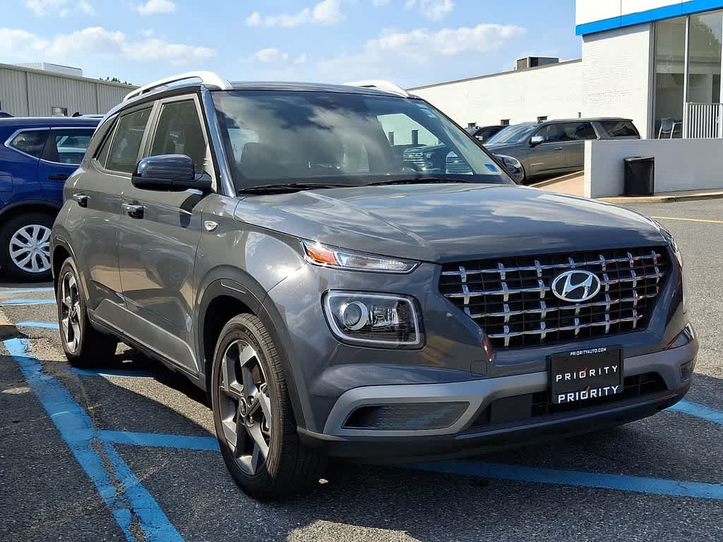 2025 Hyundai VENUE Limited