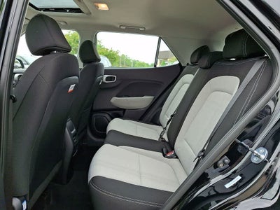 2025 Hyundai VENUE SEL