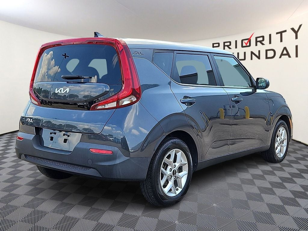 2022 Kia Soul LX