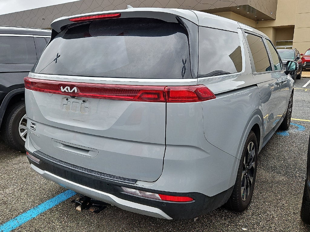 2023 Kia Carnival EX