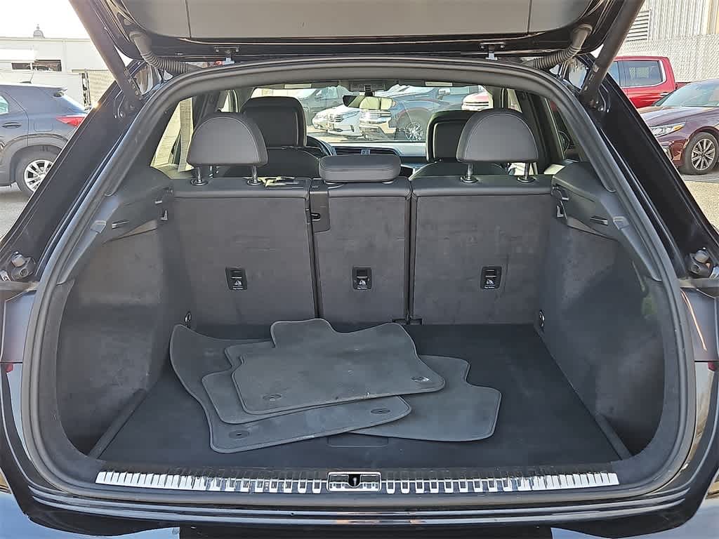 2024 Audi Q3 S line Premium